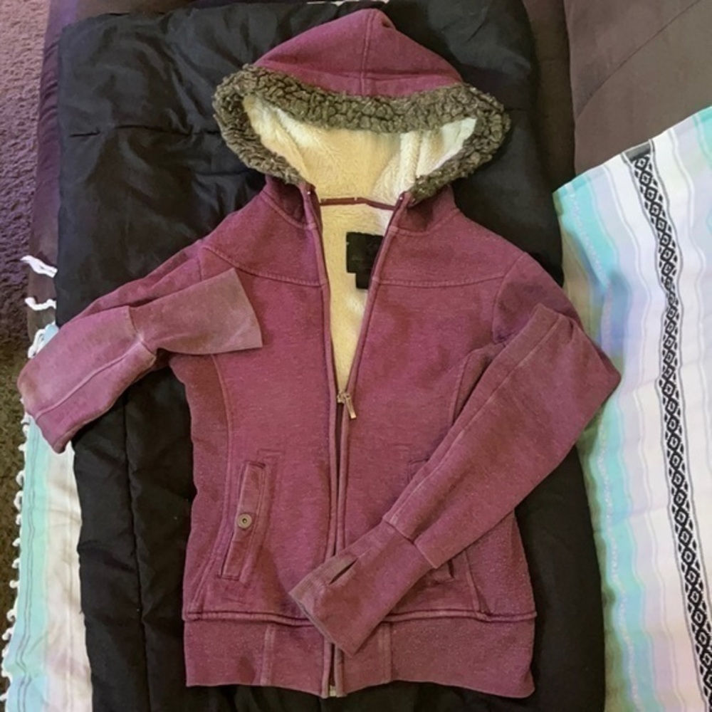 4 for 16$ Girls Small Y2K Hooded Full Tilt jacket